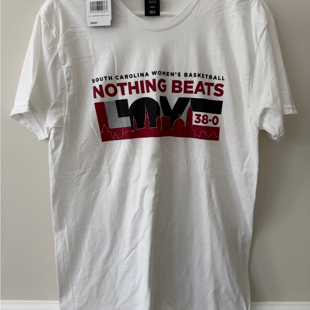 Hanes Women’s Basketball South Carolina Gamecock’s 38-0 season T-shirt. NWT